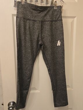 Hypr MV Heather Gray Dynamix Active Leggings with High Waist